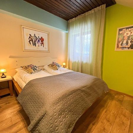 Art'E Boutique Rooms BaileTusnad Extérieur photo