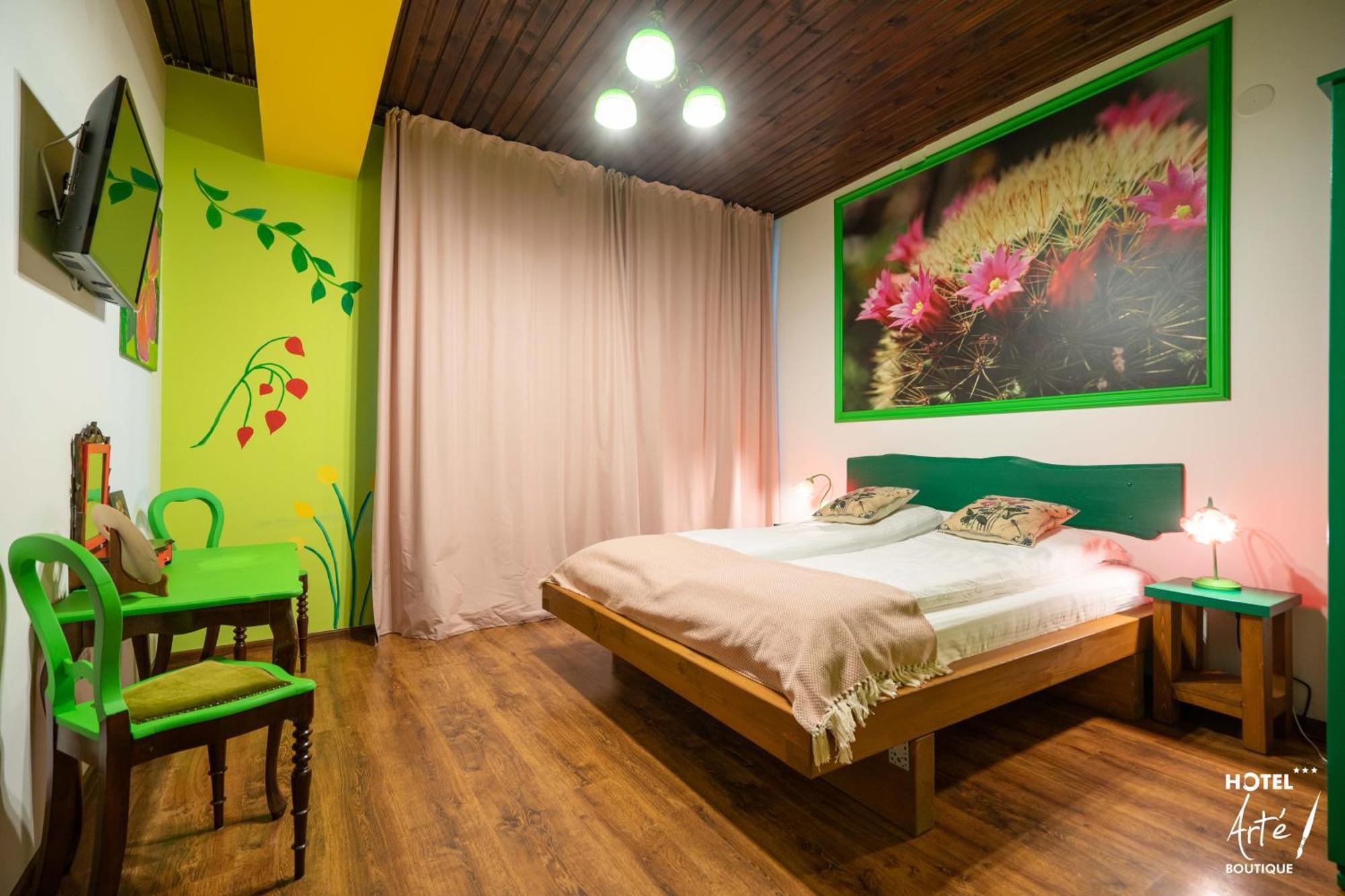 Art'E Boutique Rooms BaileTusnad Extérieur photo